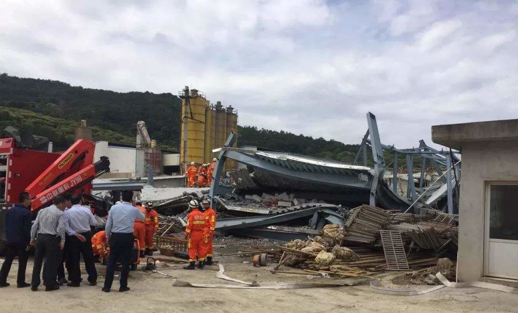 鋼結(jié)構(gòu).jpg 鋼結(jié)構(gòu).jpg