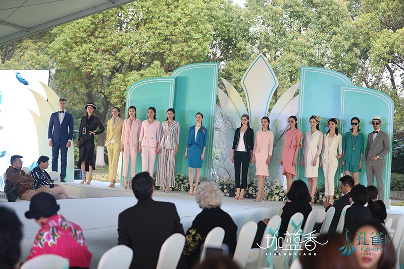 錦色大秀用篷房