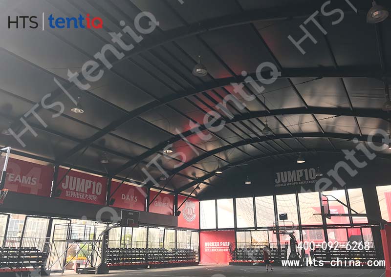 大型篷房球場(chǎng)