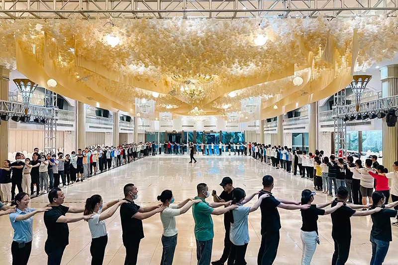 凝心聚力,砥礪前行——展現(xiàn)華燁篷房團隊風采 凝心聚力,砥礪前行——展現(xiàn)華燁篷房團隊風采