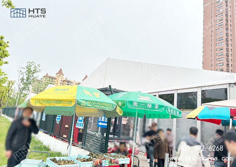 這座接近4000平方米的菜市場(chǎng)篷房,正式投入使用了 這座接近4000平方米的菜市場(chǎng)篷房,正式投入使用了