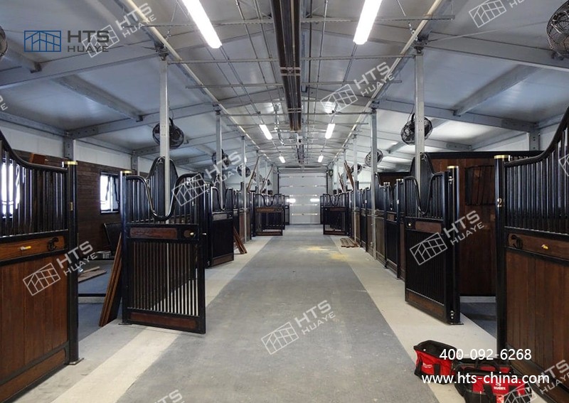 馬術館篷房為中小學開展馬術特色教育提供了有力支撐 馬術館篷房為中小學開展馬術特色教育提供了有力支撐